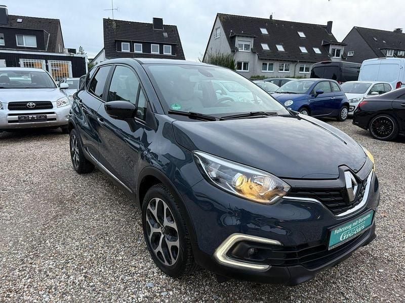 Blau Gebraucht 2017 Renault Captur Experience SUV | 8.999 € (Guter Preis) - Bild 1/4