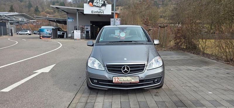 Gebraucht Mercedes A160 95 PS (69 kW) 2011 Grau Limousine