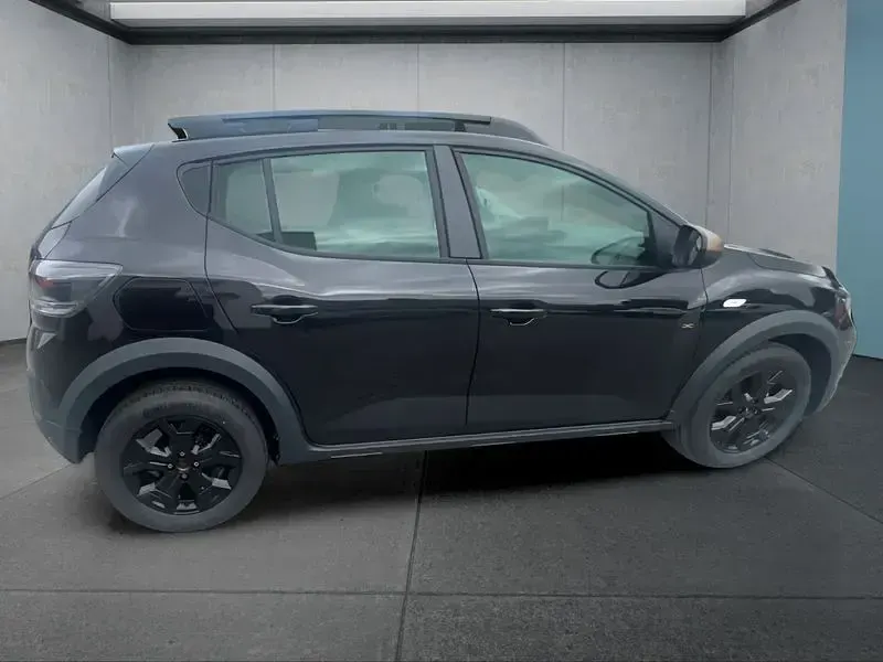 Neu Dacia Sandero Stepway 110 PS (80 kW) 2026 Schwarz Kleinwagen