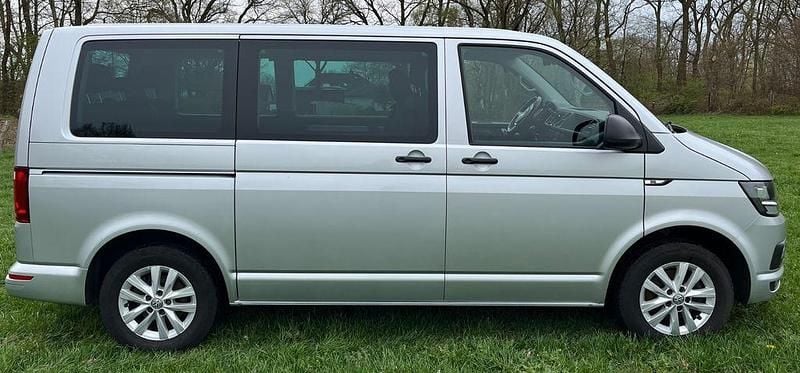 Second-hand VW T6 150 CP (110 kW) 2017 Argintiu Van