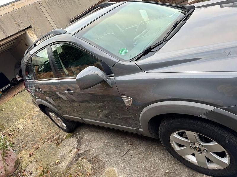 Gebraucht Chevrolet Captiva 136 PS (100 kW) 2010 Silber SUV