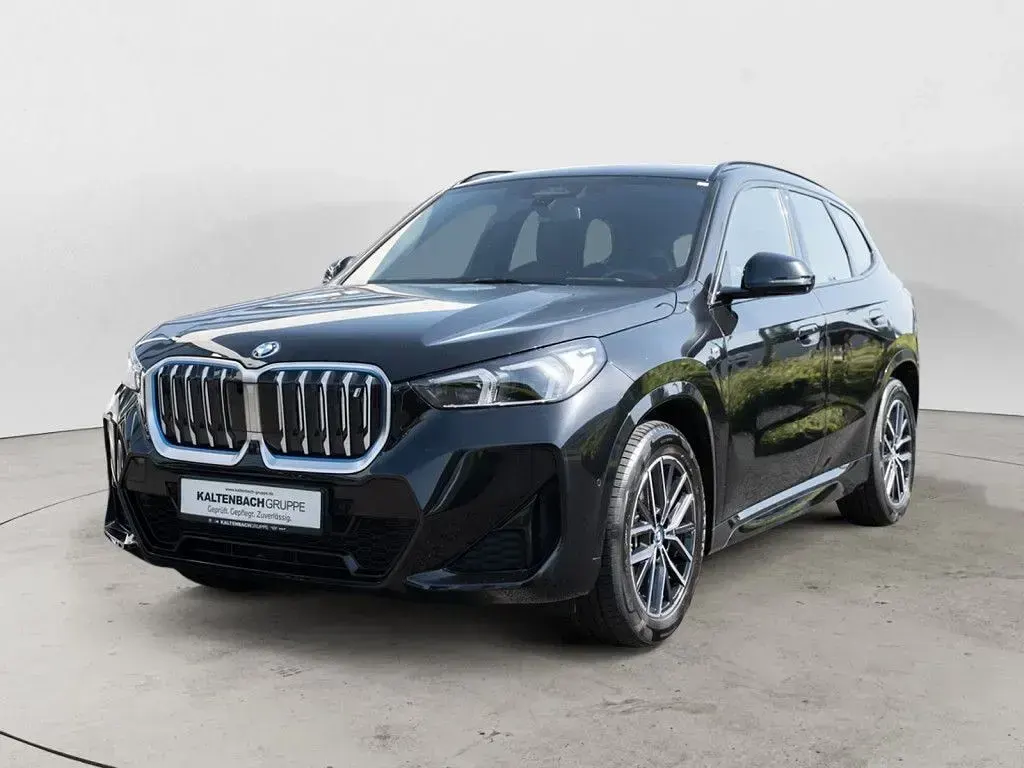 Gebraucht BMW iX1 M Sport 230 kW (313 PS) 2023 Schwarz SUV