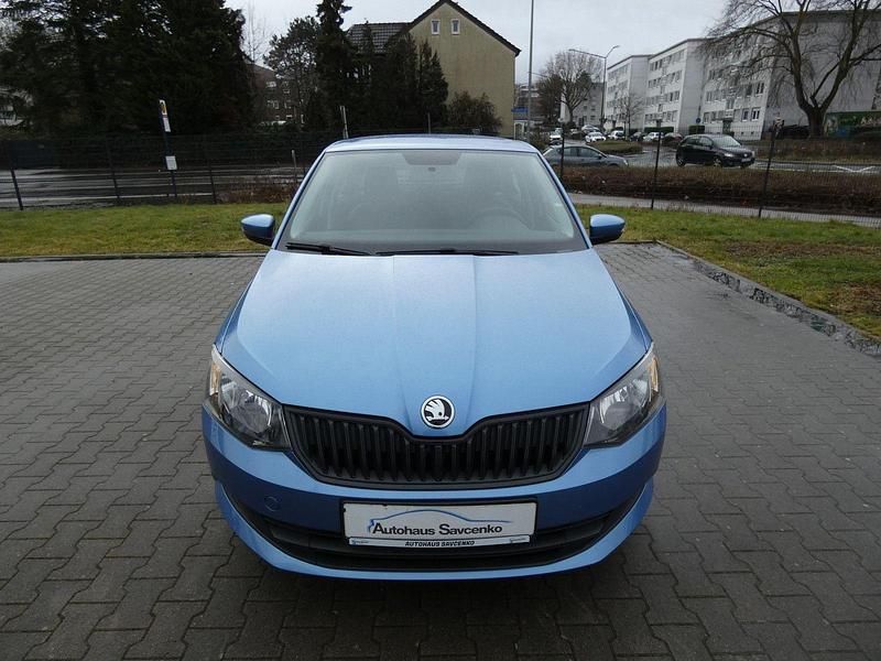 Gebraucht Skoda Fabia Cool Edition 75 PS (55 kW) 2016 Blau Limousine