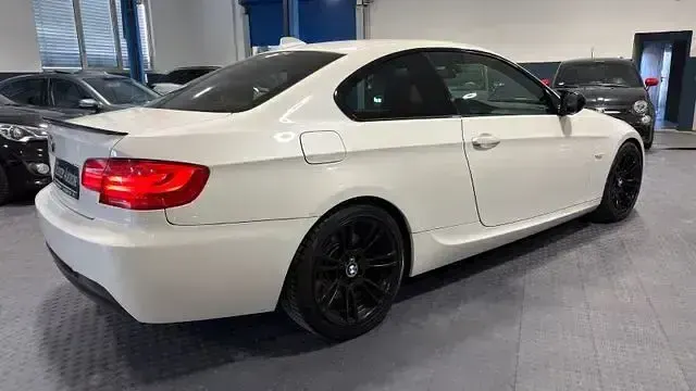 Gebraucht BMW 325 Performance 218 PS (160 kW) 2012 Weiß Coupé