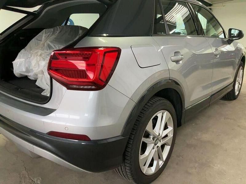 Gebraucht Audi Q2 Sport 150 PS (110 kW) 2018 Florettsilber metallic SUV