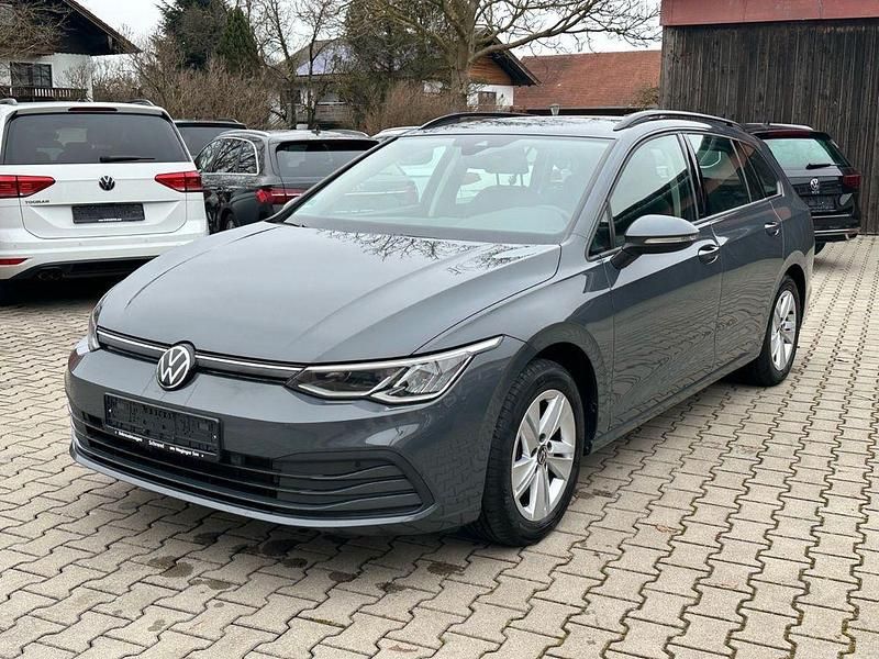 Grau Gebraucht 2022 VW Golf VIII Life Kombi | 20.500 € (Guter Preis) - Bild 1/4