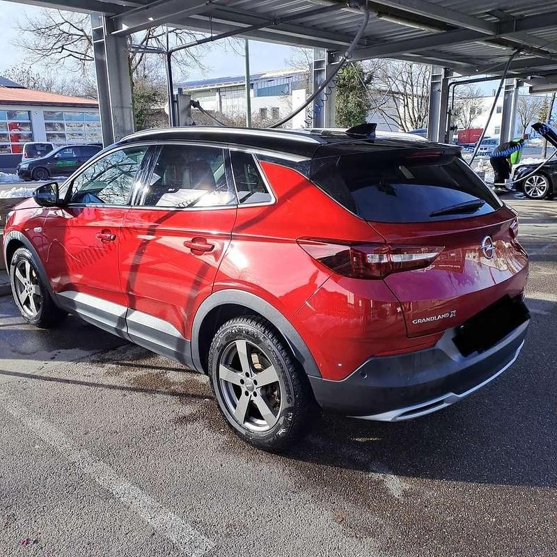 Second-hand Opel Grandland X 177 CP (130 kW) 2019 Roșu SUV