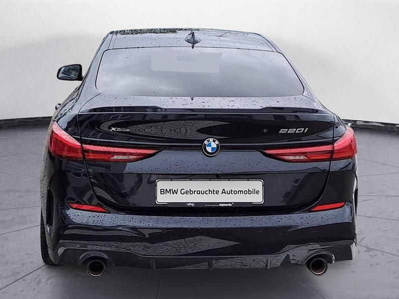 Gebraucht BMW 220 M Sport 178 PS (130 kW) 2023 Schwarz Coupé