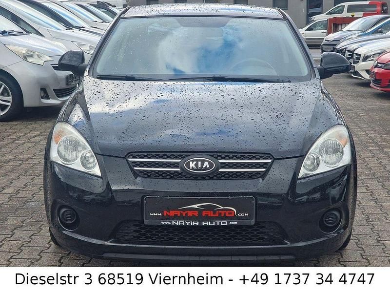 Gebraucht Kia Ceed LX 90 PS (66 kW) 2009 Schwarz Kleinwagen