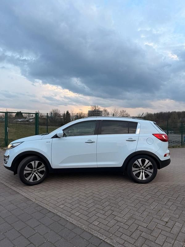 Gebraucht Kia Sportage 184 PS (135 kW) 2012 Weiß SUV