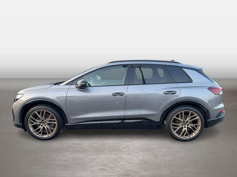 Gebraucht Audi Q4 e-tron Basis 150 kW (204 PS) 2022 Taifungrau metallic SUV