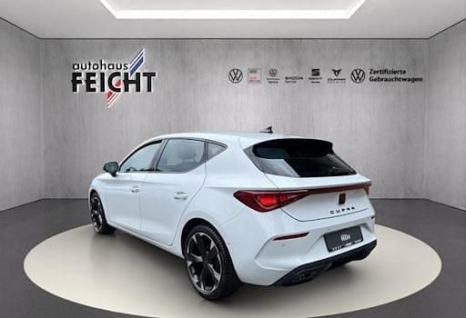 Usado Cupra Leon 150 HP (110 kW) 2024 Branco Sedan