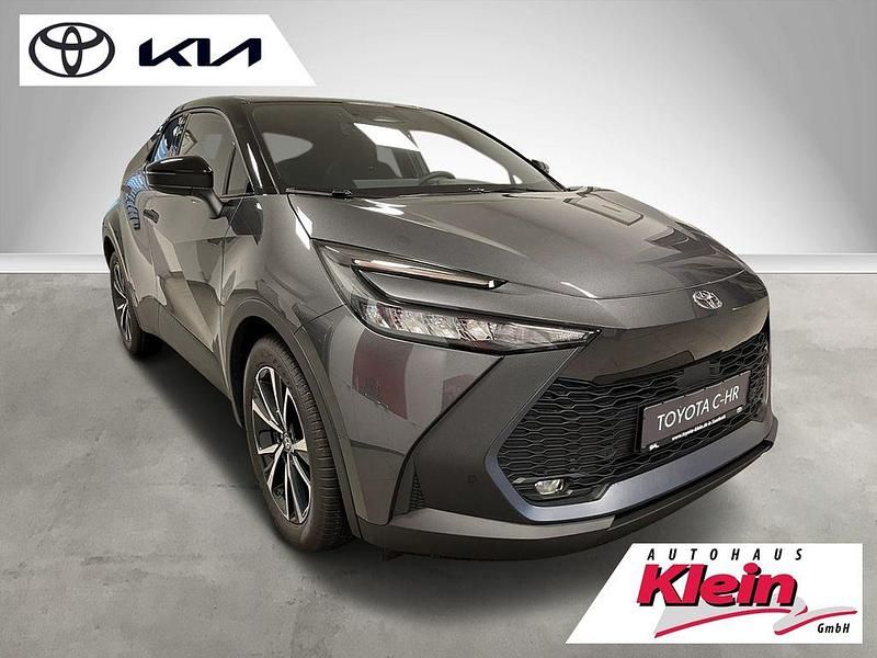 Marlin grau metallic / dach schwarz Gebraucht 2023 Toyota C-HR Team SUV | 27.960 € (Superpreis) - Bild 1/4