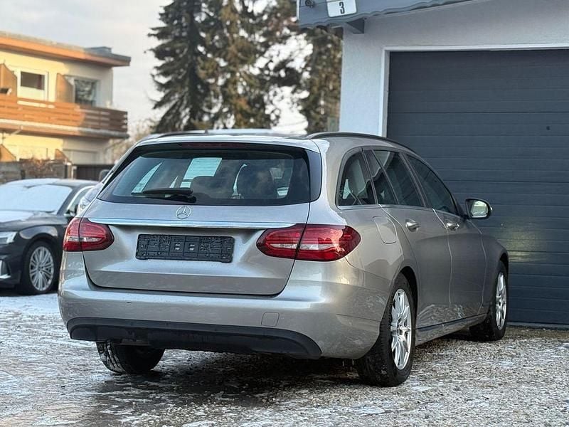Gebraucht Mercedes C180 122 PS (89 kW) 2020 Silber Kombi