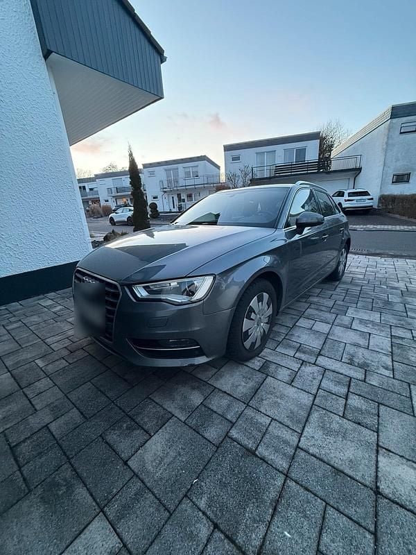 Gebraucht Audi A3 180 PS (132 kW) 2015 Grau Limousine