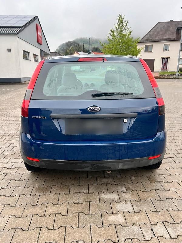 Gebraucht Ford Fiesta 80 PS (58 kW) 2002 Blau Kleinwagen