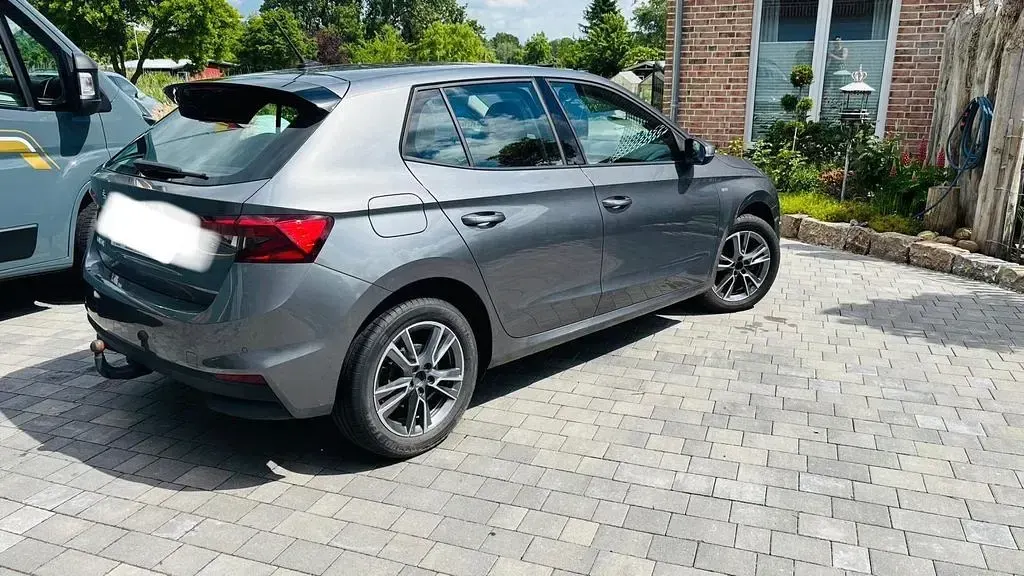 Gebraucht Skoda Fabia Tour 95 PS (69 kW) 2022 Grau Kleinwagen