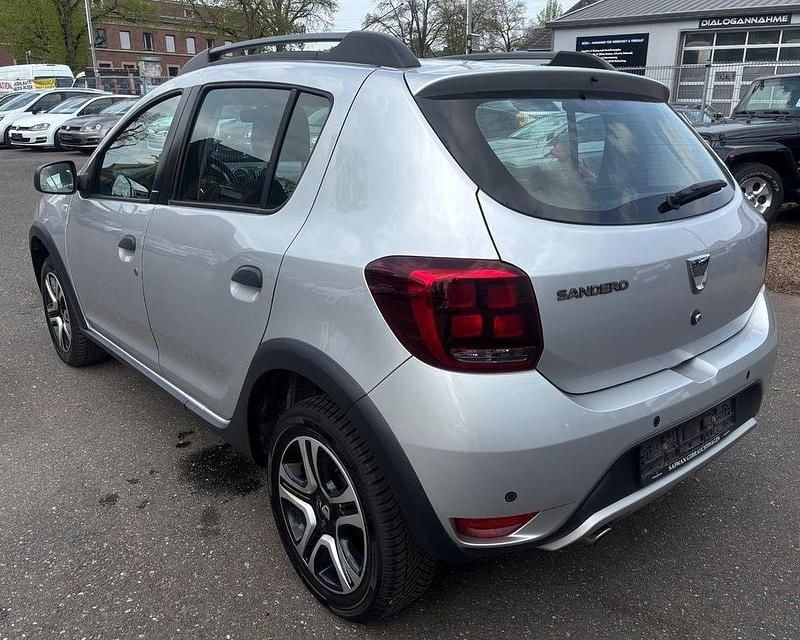 Gebraucht Dacia Sandero Celebration 90 PS (66 kW) 2018 Limousine