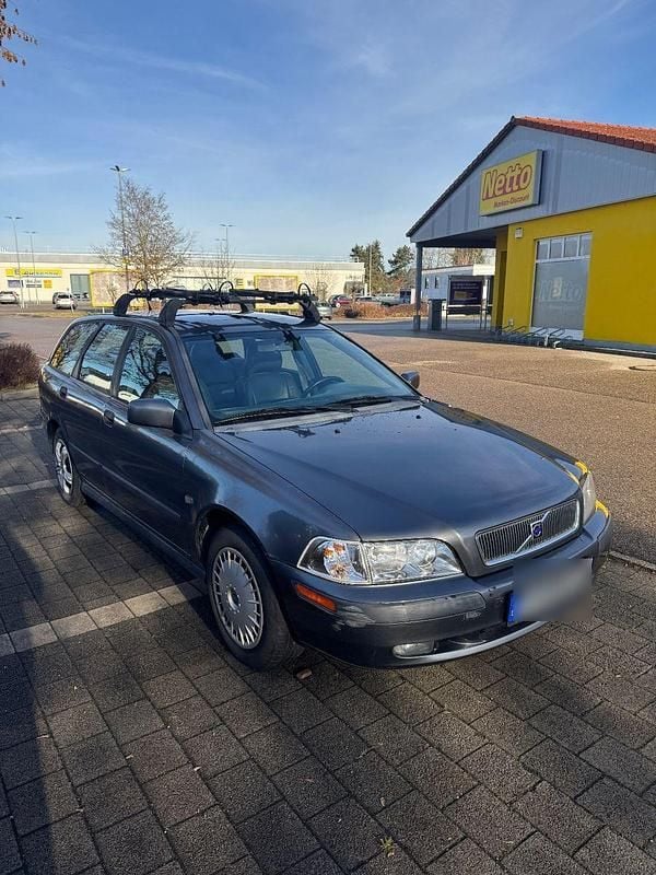 Gebraucht Volvo V40 102 PS (75 kW) 2002 Silber Kombi