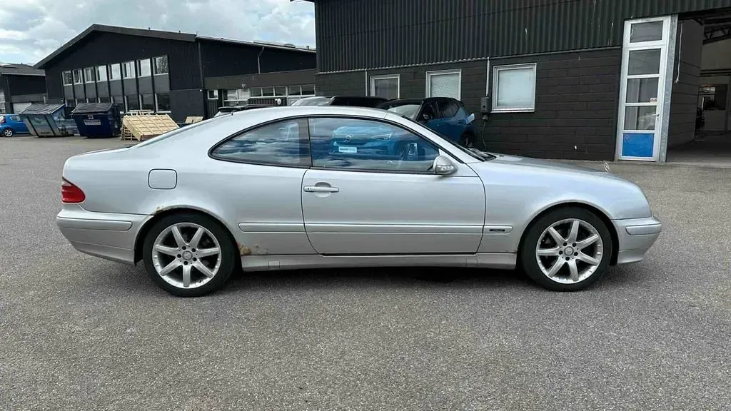 Gebraucht Mercedes CLK320 218 PS (160 kW) 2001