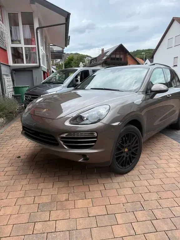 Gebraucht Porsche Cayenne 245 PS (180 kW) 2013 Braun SUV
