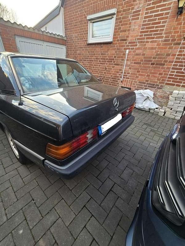 Gebraucht Mercedes 190 75 PS (55 kW) 1990 Limousine