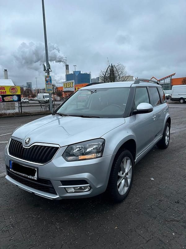 Gebraucht Skoda Yeti 105 PS (77 kW) 2014 Silber SUV