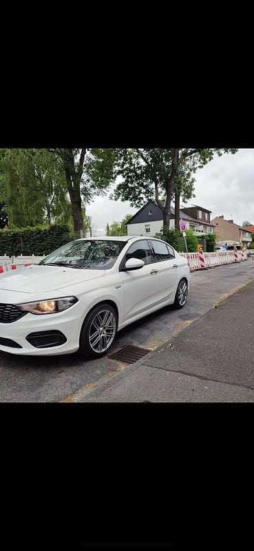 Second-hand Fiat Tipo 95 CP (69 kW) 2017 Alb Berlinǎ
