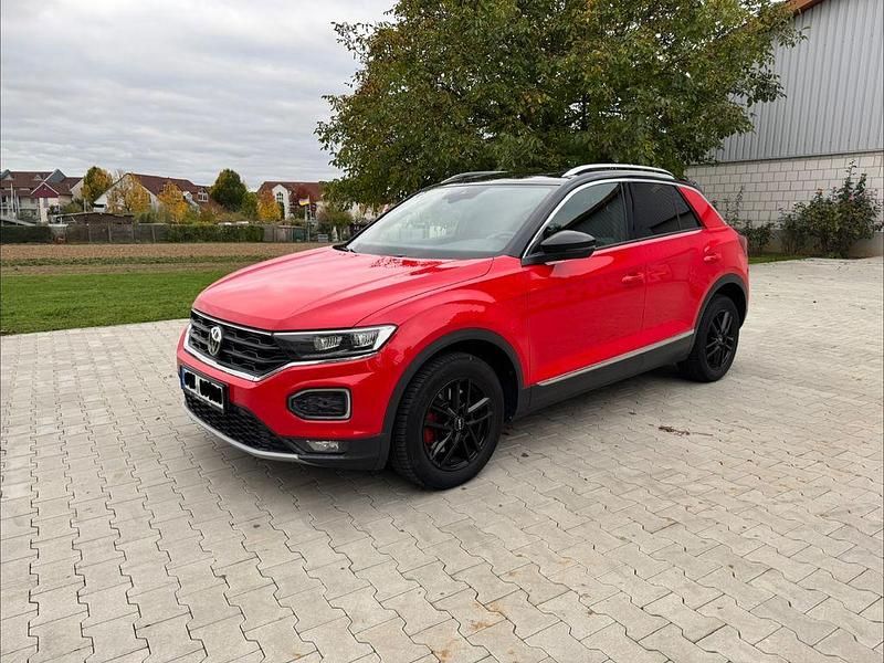 Rot Gebraucht 2018 VW T-Roc Sport SUV | 19.700 € (Fairer Preis) - Bild 1/4