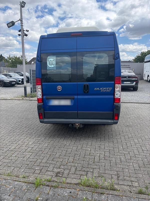 Gebraucht Fiat Ducato 156 PS (114 kW) 2010 Blau Van