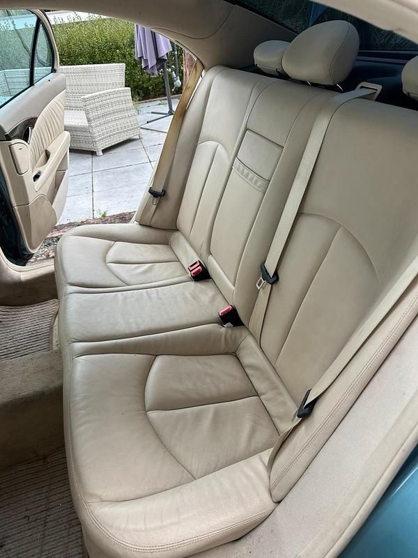Gebraucht Mercedes E320 Avantgarde 224 PS (164 kW) 2002 Blau Limousine