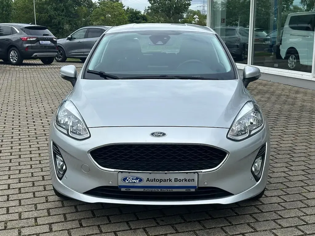 Gebraucht Ford Fiesta Cool & Connect 71 PS (52 kW) 2019 Silber Kleinwagen