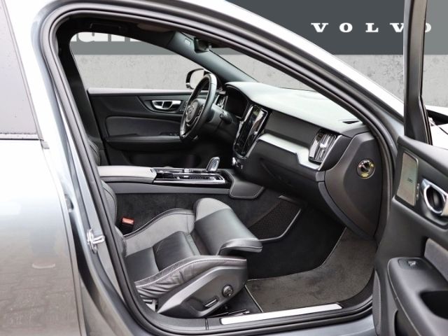 Gebraucht Volvo V60 R-Design 392 PS (288 kW) 2019 Grau Kombi