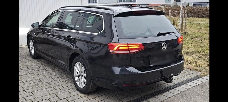 Gebraucht VW Passat 2019 Schwarz Kombi