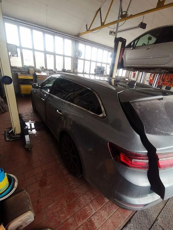 Gebraucht Renault Talisman Initiale Paris 224 PS (164 kW) 2020 Grau Kombi