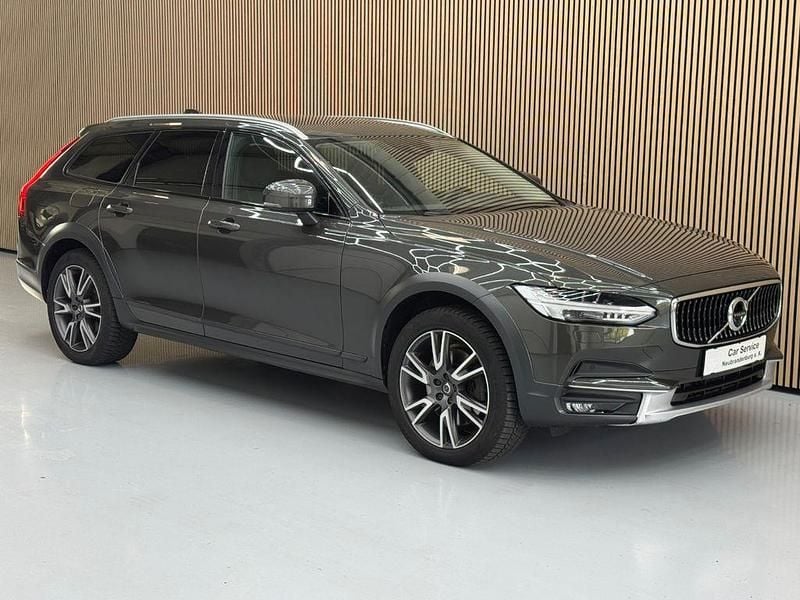 Gebraucht Volvo V90 CC 250 PS (183 kW) 2017 Grau Kombi