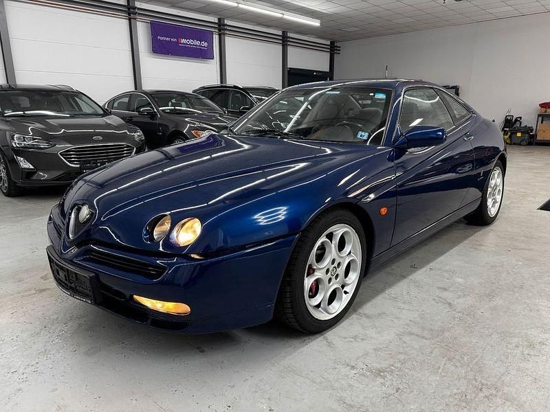 Gebraucht Alfa Romeo GTV 218 PS (160 kW) 2002 Blau Coupé