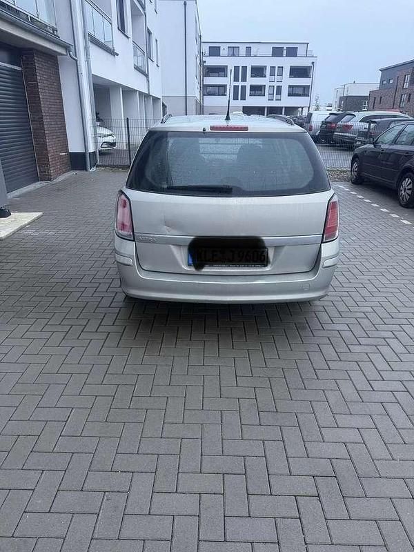 Gebraucht Opel Astra 90 PS (66 kW) 2005 Kombi