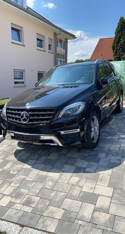 Gebraucht Mercedes ML350 258 PS (189 kW) 2014 Schwarz SUV