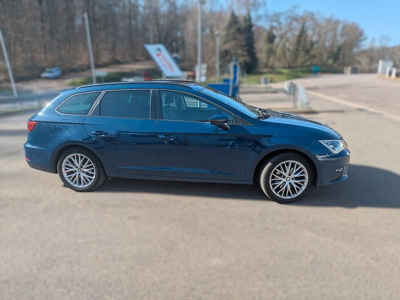 Second-hand Seat Leon Style 131 CP (96 kW) 2019 Albastru Break