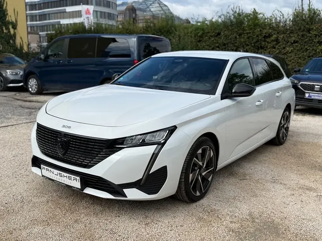 Gebraucht Peugeot 308 Allure 131 PS (96 kW) 2023 Weiß Kombi