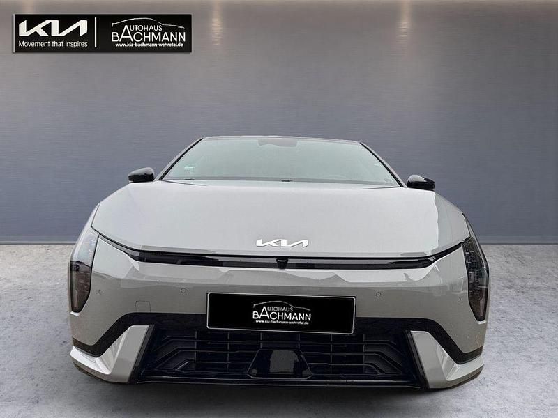 Grau Gebraucht 2025 Kia EV4 Comfort Kleinwagen | 45.980 € (Fairer Preis) - Bild 1/4