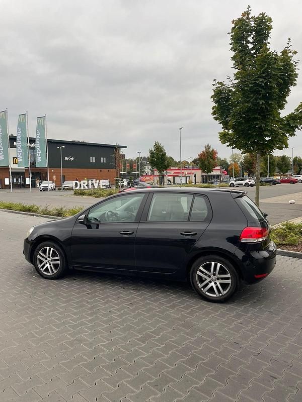 Gebraucht VW Golf VI 86 PS (63 kW) 2009 Schwarz Kleinwagen
