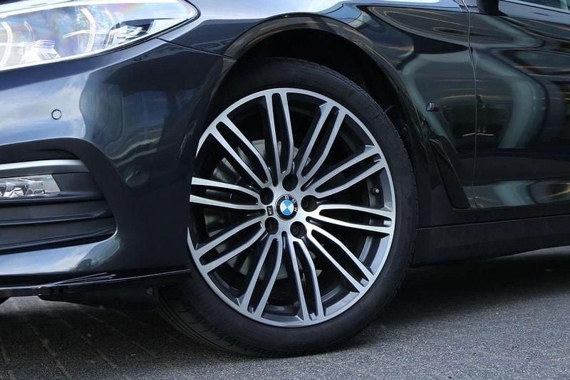 Gebraucht BMW 520 Executive 190 PS (139 kW) 2017 Grau Kombi
