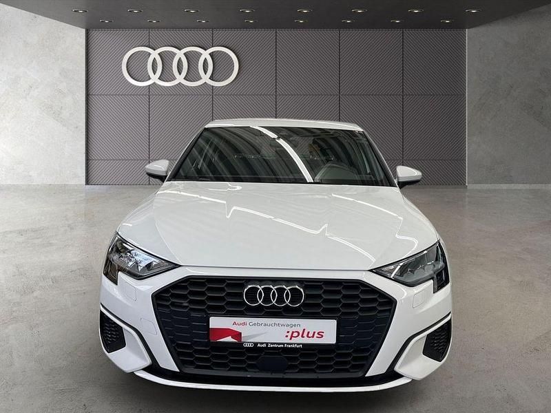 Gebraucht Audi A3 Basis 110 PS (80 kW) 2024 Weiß Limousine