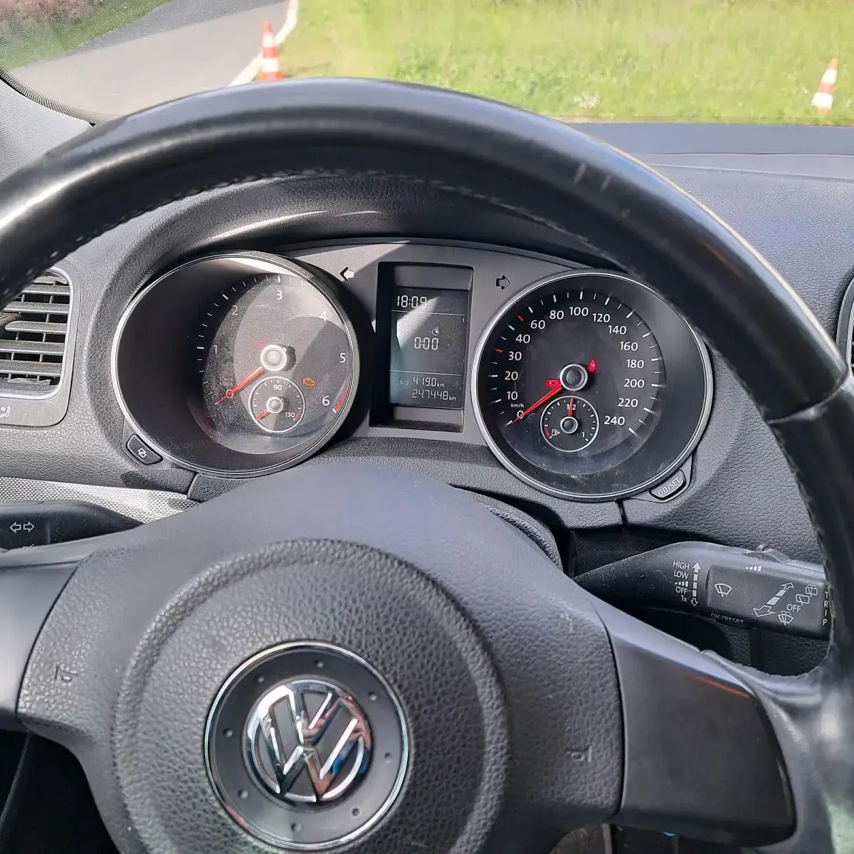 Gebraucht VW Golf VI 105 PS (77 kW) 2011 Silber Kleinwagen