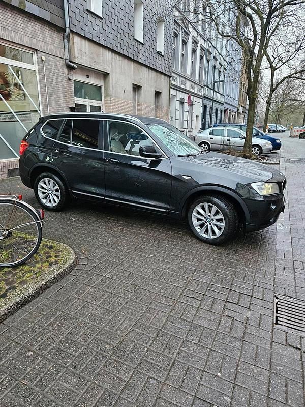 Schwarz Gebraucht 2012 BMW X3 xLine SUV | 11.500 € (Superpreis) - Bild 1/4