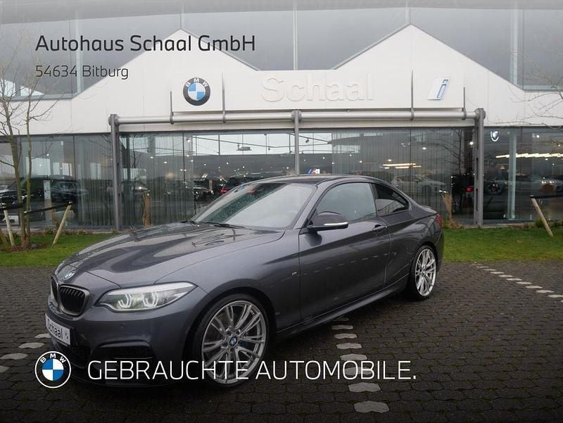 Grau Gebraucht 2019 BMW M240 M Sport Coupé | 34.890 € (Fairer Preis) - Bild 1/4