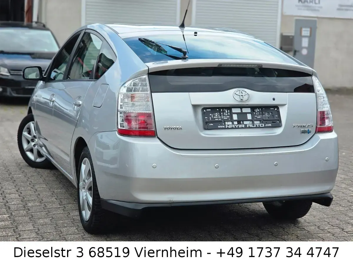 Gebraucht Toyota Prius Sol 77 PS (56 kW) 2007 Silber Kleinwagen