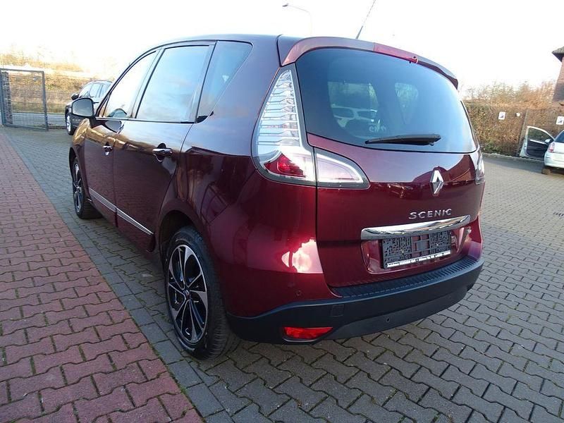 Gebraucht Renault Scénic Bose Edition 116 PS (85 kW) 2015 Rot Van / Kleinbus